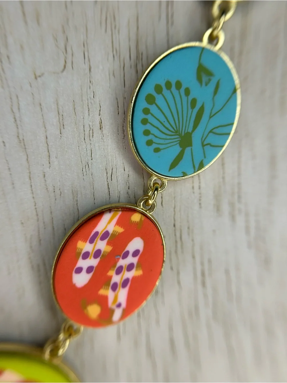 Jilzarah Paradise Island Cobblestone Floral Necklace Reversible Like New